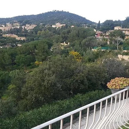 Grand T3 Classe 3 Etoiles- Clim + 2 Terrasses 아파트